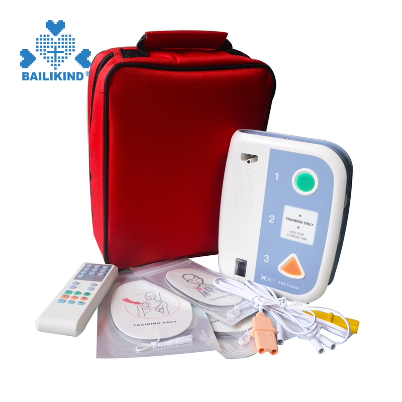 Come utilizzare il defibrillatore automatico esterno per l'addestramento dell'AED per insegnare la formazione di primo soccorso per gli strumenti didattici bilingue della scuola CPR